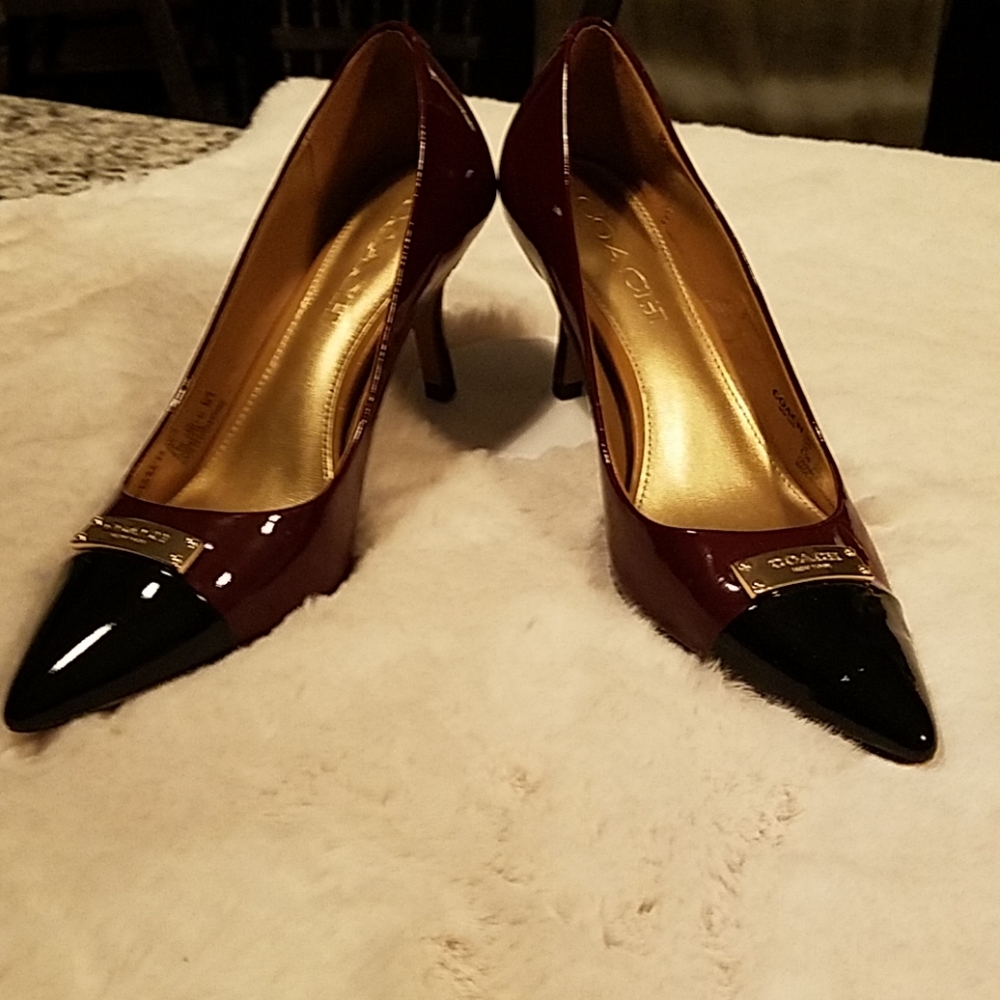 COACH pumps